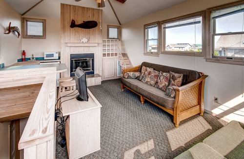 Frisco House | Spacious Oceanview Home in Frisco with Hot Tub, Screened Porch. Beach Nearby!