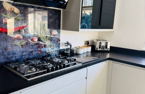 Filton House | Spacious Open-Plan Modern House w/Garden&Parking