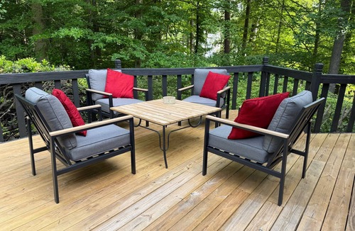 High Point House | Spacious Rental: Gas-log Fireplace: 7 min to HPU: 6 min to HP Furniture Market