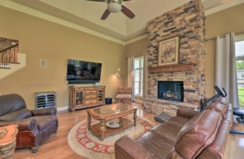 Trenton House | Spacious Trenton Home with Pond on 20 Acres!