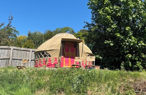 Contin Cabin | Spacious Yurt - Sleeps 2 -River and mountain view