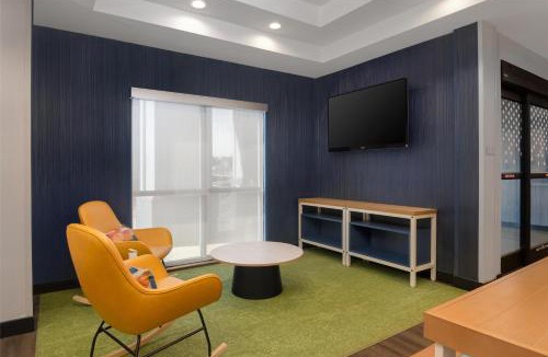 Smithfield Hotel | Spark By Hilton Smithfield I-95