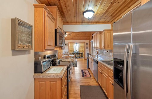 Sparta Cabin | Sparta Cabin + Game Room + Dog Friendly + HOT TUB