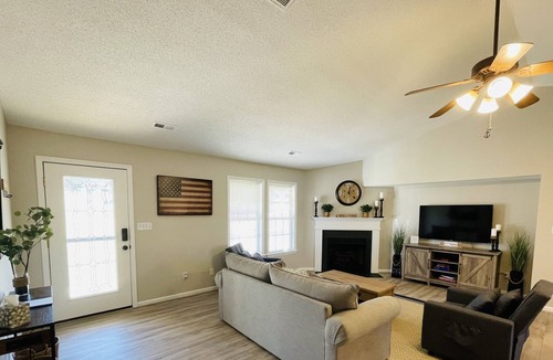 Lexington - Salisbury House | Spartan Lake Front Escape