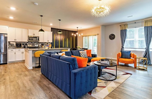 Southeast Raleigh House | Special Deal! Luxury Raleigh 4bd HOME, Sleeps 6,Baby & pet, 15min DT,EV Charger