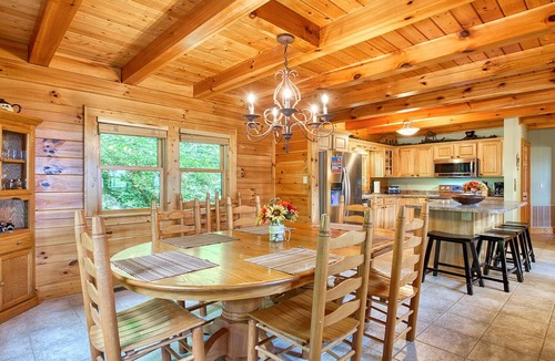 Waynesville House | SPECIAL RATE FOR SEPTEMBER: SAME RATE AS LOW SEASON!