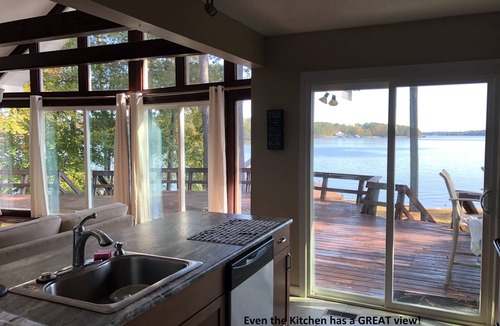 Henrico House | Spectacular Long-Range Main Lake Views
