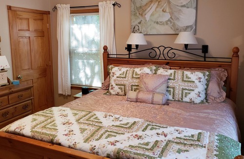 Burnsville House | Spectacular Million Dollar View - Amazing Mountain Resort - Spacious Townhome