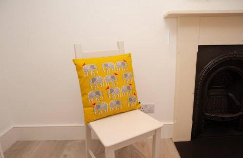 Bath Apartment | Spectacular views, 1 Bed Central Bath Apartment