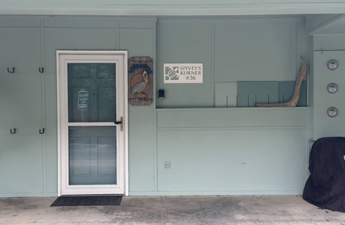 Pine Knoll Shores House | “Spivey’s Korner” Ocean Views, Easy Steps to quiet sandy Beach - secure WiFi