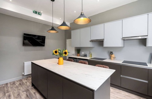 Bradford House | Springmill Gem