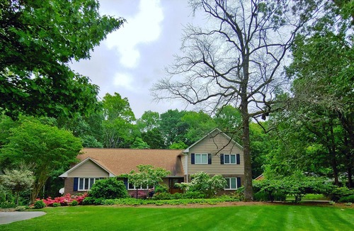 Sedgefield House | Sprucewood Manor Perfect for PGA Wyndham and HP Furniture Market