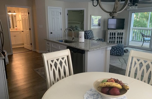 St. James Villa | St. James Peaceful Villa. Short distance to the beach, Southport and Oak Island