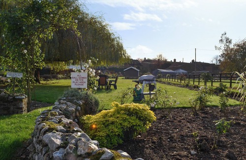 Foxley Cottage | Stable Cottage 4 - UKC3743