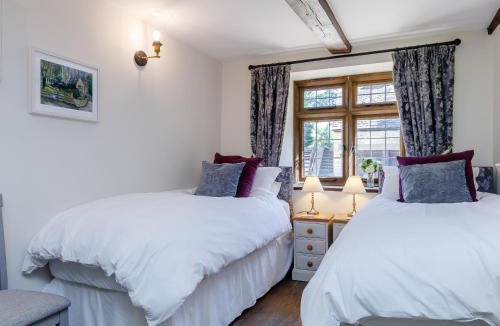 Dursley House | Stable Cottage
