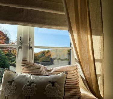 Cranham House | Stables at The Black Horse Inn