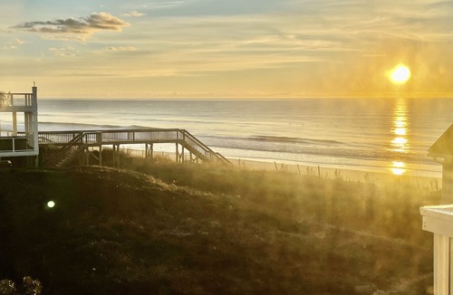 Village of Stump Sound House | Star Struck- Oceanfront B/Pool/Steps from the Beach!