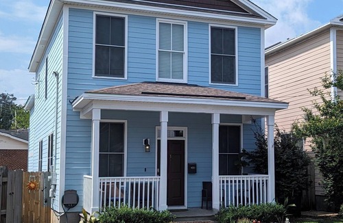 Thomas Square House | Starland Dreamer *Walk to bars & restaurants*