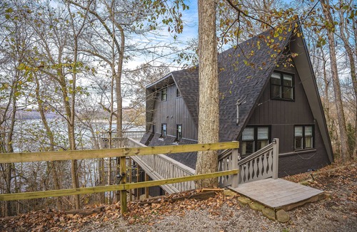 Smithville Ski Chalet | Starry Night Lake House