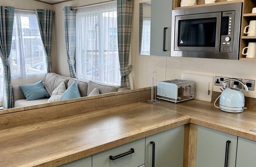 Paignton Cabin | Static Caravan Hoburne Devon Bay