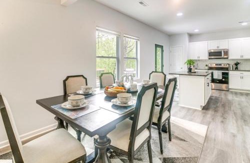 Charlotte House | Stay and Play in Charlotte Family Home with Deck