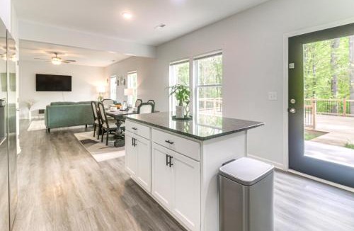 Charlotte House | Stay and Play in Charlotte Family Home with Deck