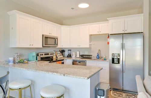 Harrisburg House | Stay and Play Spacious Concord Townhome Near Uptown