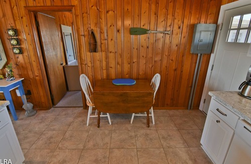 Holly Ridge House | Stay Coastal & Cozy at Dot’s Spot