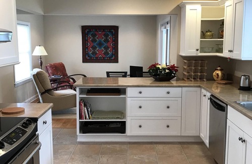 Brevard House | STAY IN DOWNTOWN! Park the car and enjoy BREVARD on foot !
