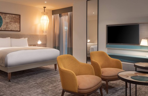 Heathrow Villages Hotel | Staybridge Suites London Heathrow - Bath Road by IHG