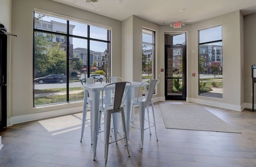 Huntersville Condo | StaysByWalker 1BR - KingBed! Gym/Pool/HotTub/Sauna