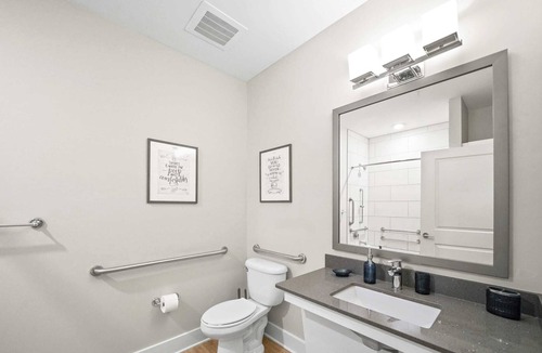 Charlotte Condo | StaysByWalker 3BR Waverly - WiFi/King Beds/Gym ADA