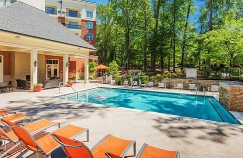 SouthPark Condo | StaysByWalker SouthPark 2BR | KingBeds/Gym ADA