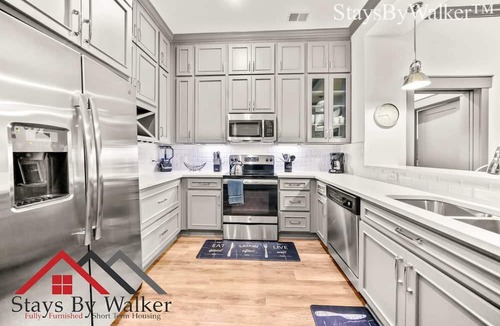 Charlotte Condo | StaysByWalker SouthPark 2BR KingBed! Gym/Pool/Spa