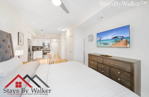 Charlotte Center City Condo | StaysByWalker Studio-King Bed! Roof Top Pool! Gym!
