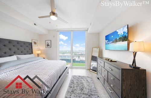 Charlotte Center City Condo | StaysByWalker Studio-King Bed! Roof Top Pool! Gym!