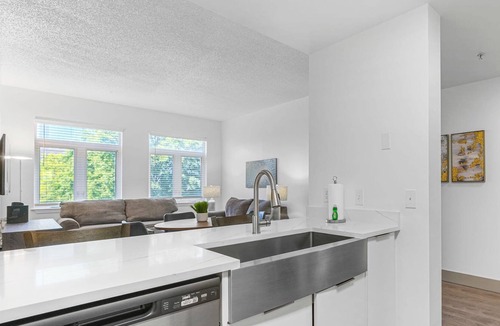Charlotte Center City Condo | StaysByWalker Uptown 6BR w/King Beds! Gym/Parking
