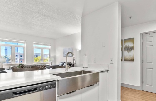 Charlotte Center City Condo | StaysByWalker Uptown 3BR w/King Beds! 1340SqFt