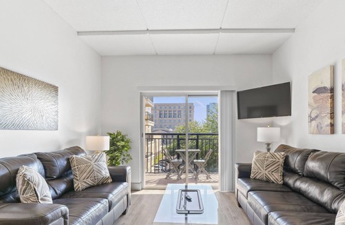 Charlotte Center City Condo | StaysByWalker Uptown 3BR w/King Beds! Gym/Parking