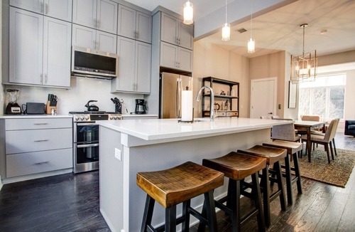 East End - Valley Street House | Stealing Home | Downtown Asheville Condo with Private Rooftop