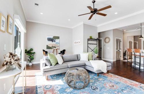 Charleston House | Stella Maris