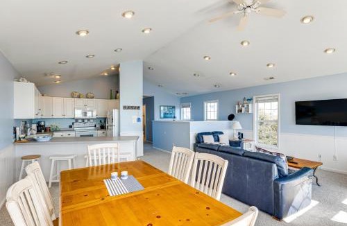 Emerald Isle House | Steps to Beach Emerald Isle Home with Deck!