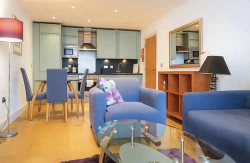 Tower Hill Apartment | Still Life Tower Hill Executive