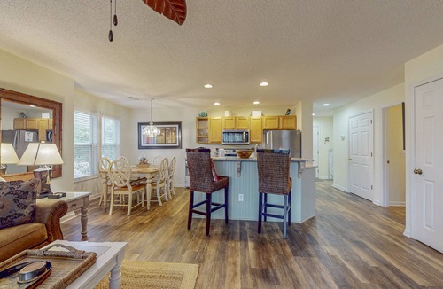 St. James Condo | STJ22A: Coastal Condo with golf course view and shared pool access