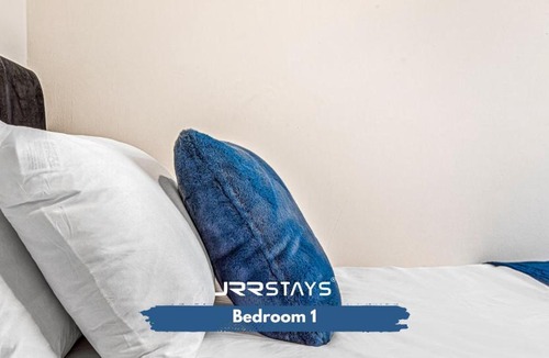 Stoke-on-Trent Apartment | Stoke on Trent - 3 Bedroom Sleeps 5, Wi-Fi
