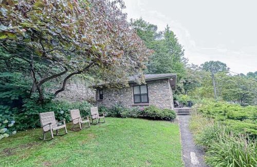 Lake Junaluska House | Stone Cottage 1973