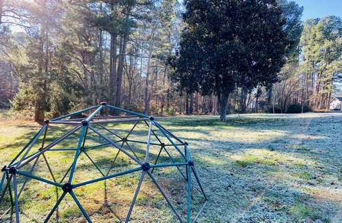 Tuckahoe House | Storybook Cape Cod Cottage - Family & Pet Friendly