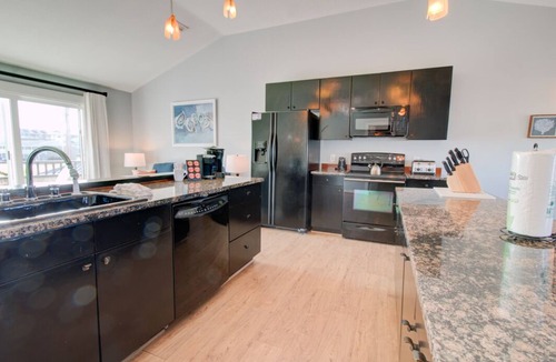 Hatteras Condo | Stowe Retreat of Hatteras, Pool Access, Pet Friendly, Above Shopping Plaza!