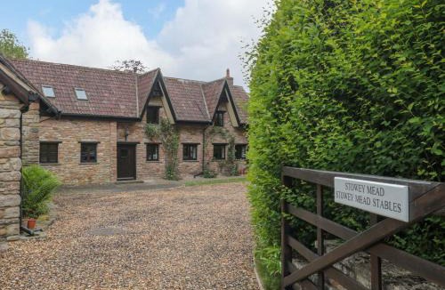 Hinton Blewett House | Stowey Mead Stables