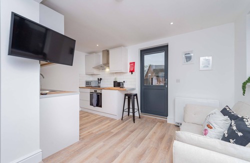 Shrewsbury Apartment | Studio 3 Third Floor with Roof Terrace in Shrewsbury